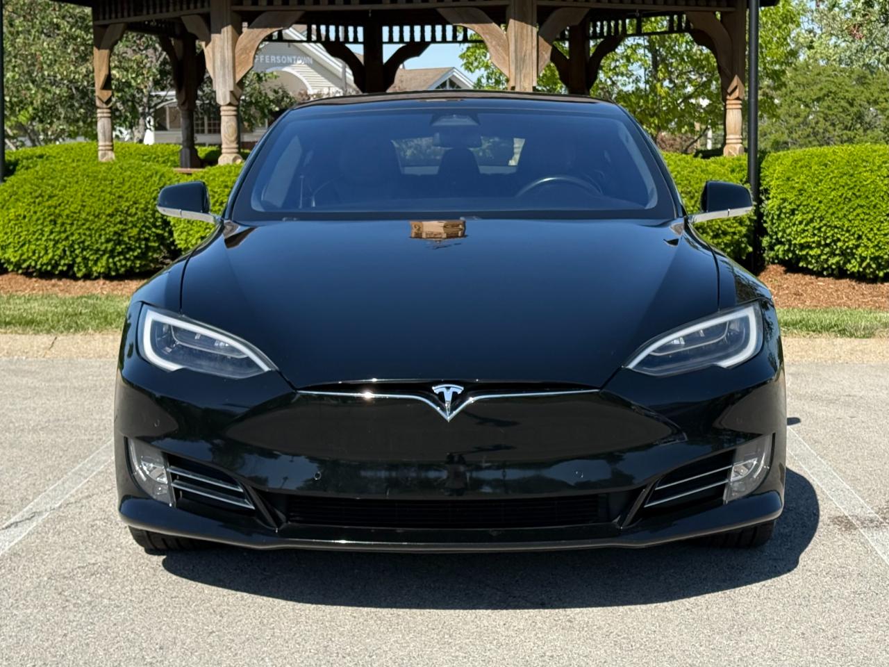 tesla model s 2018 5YJSA1E42JF247739 image tesla model s 2018 5YJSA1E42JF247739 image